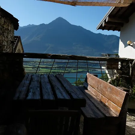 Montemezzo Le In Pietra Vista Gera Lario