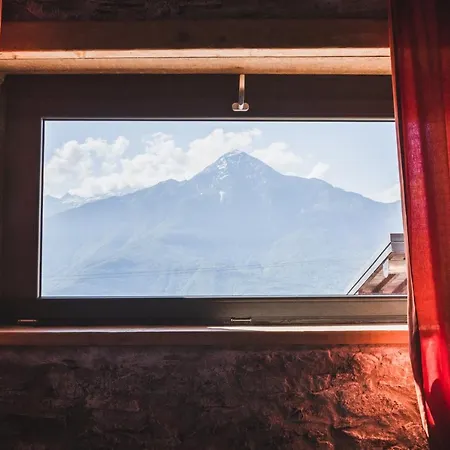 Montemezzo Le In Pietra Vista Gera Lario
