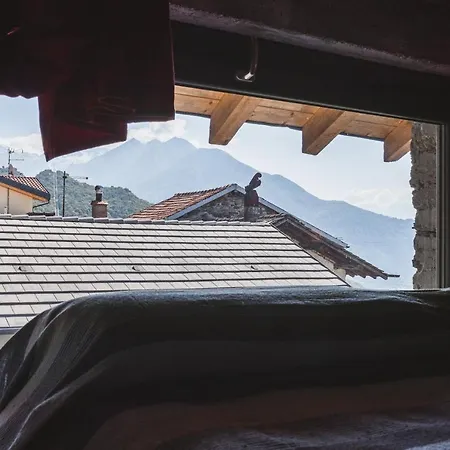 Montemezzo Le In Pietra Vista Сasa de vacaciones *