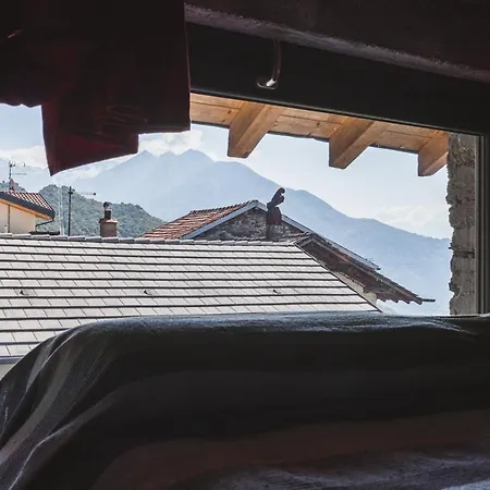 Montemezzo Le In Pietra Vista Holiday home *