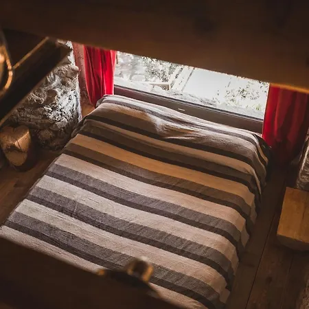 Montemezzo Le In Pietra Vista Gera Lario